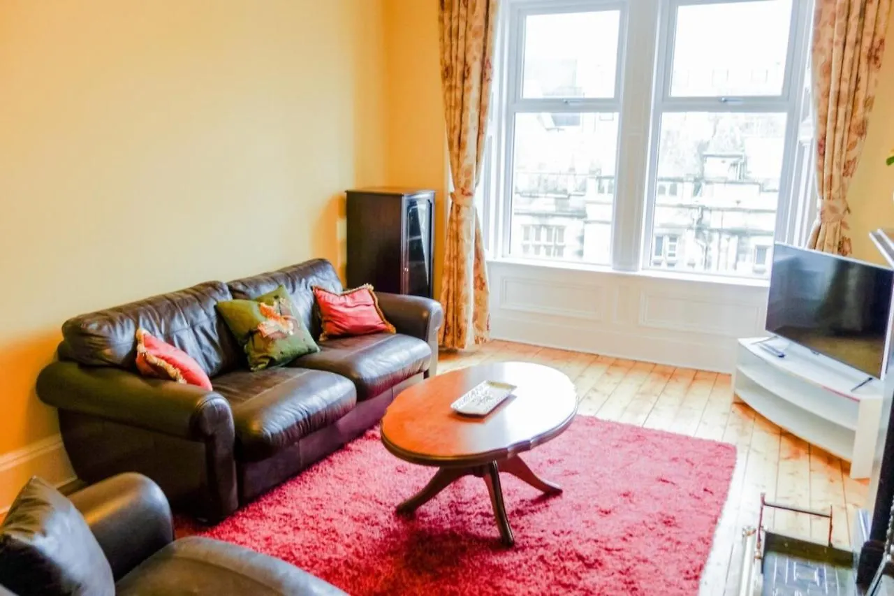 Newly Furnished 2 Bedroom Apartment On Leith Walk contacts